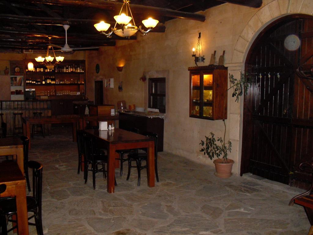 ברגאמה Akropolis Guest House מראה חיצוני תמונה