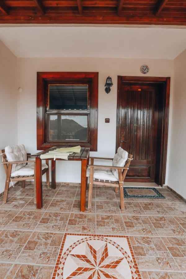 ברגאמה Akropolis Guest House מראה חיצוני תמונה