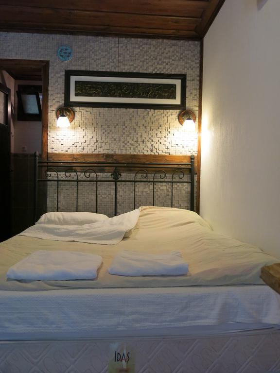 ברגאמה Akropolis Guest House מראה חיצוני תמונה