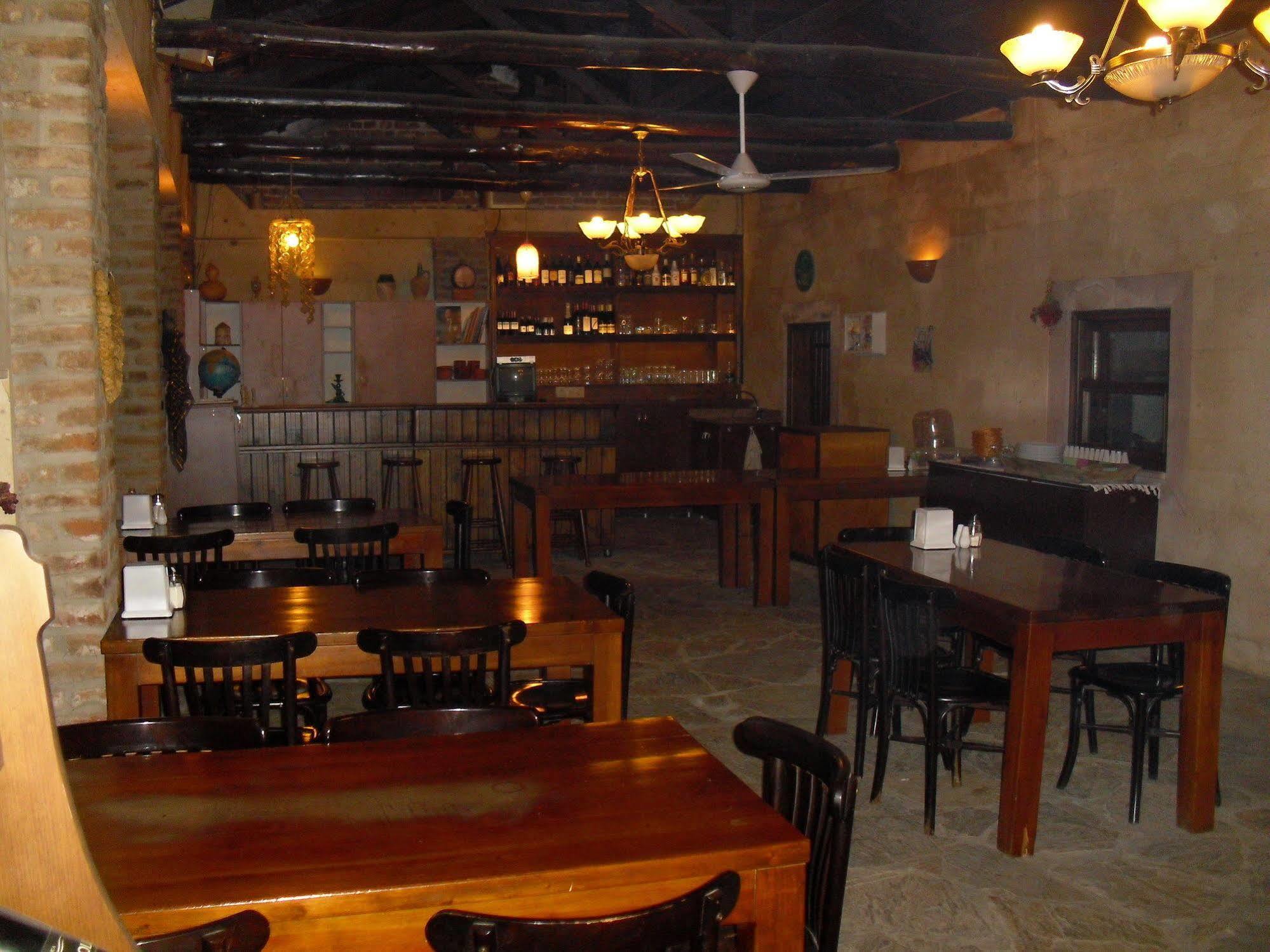ברגאמה Akropolis Guest House מראה חיצוני תמונה