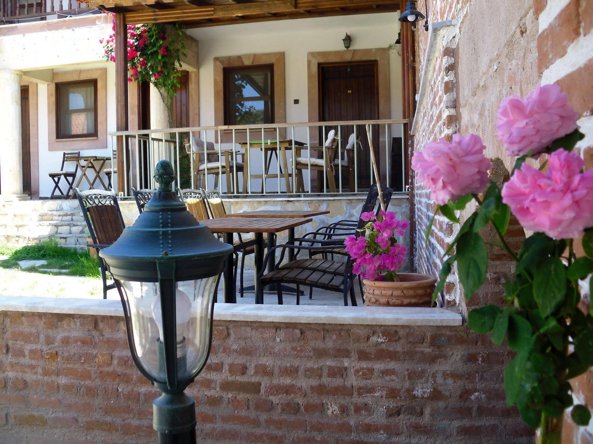 ברגאמה Akropolis Guest House מראה חיצוני תמונה