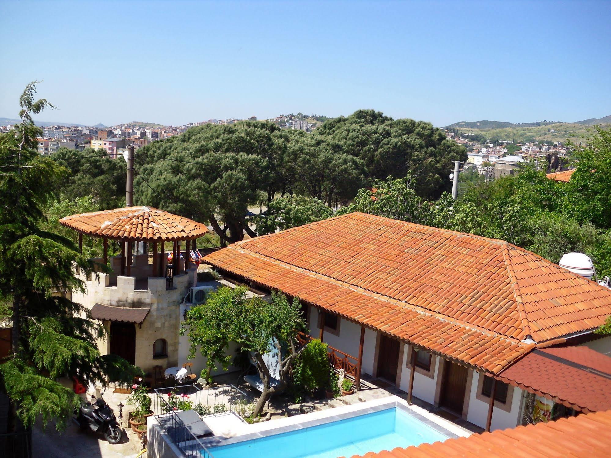 ברגאמה Akropolis Guest House מראה חיצוני תמונה