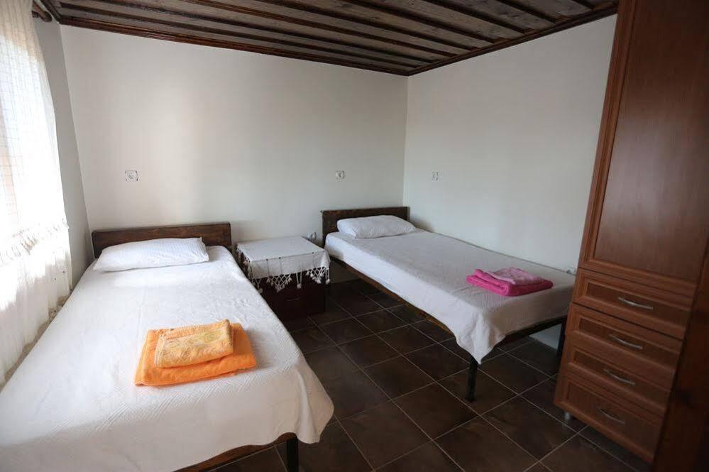 ברגאמה Akropolis Guest House מראה חיצוני תמונה